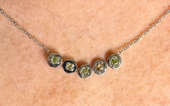 KUTTARA Necklace in White Gold with Demantoid Garnet and Diamond Cabochons